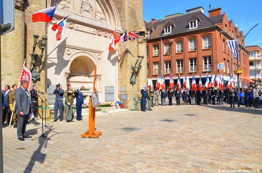 70 ème anniversaire de la Victoire du 08 Mai 1945 et de la Libération de la ville .