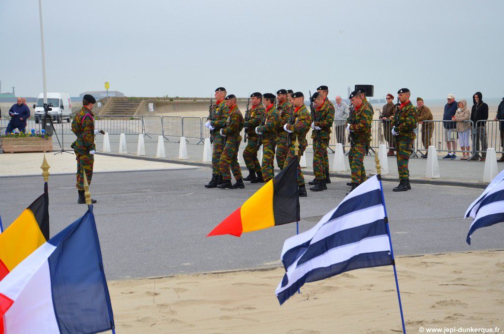 Opération DYNAMO . Mémorial des Alliés - Dunkerque 2015 .
