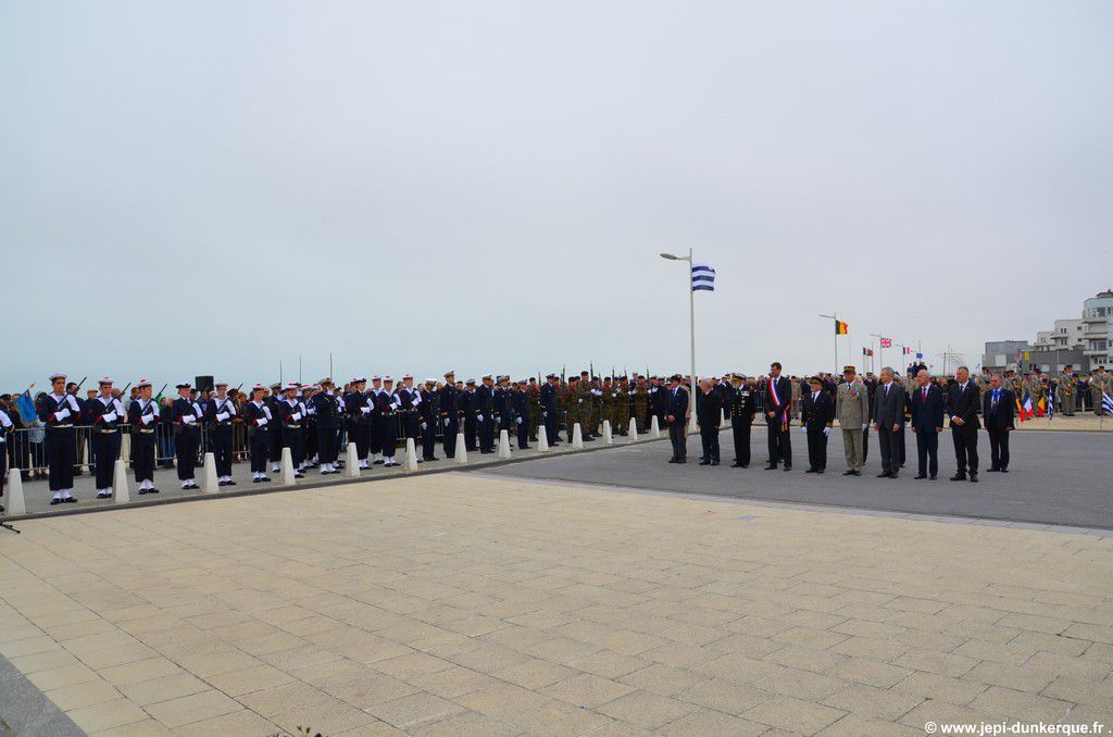  Opération DYNAMO . Mémorial des Alliés - Dunkerque 2015 .