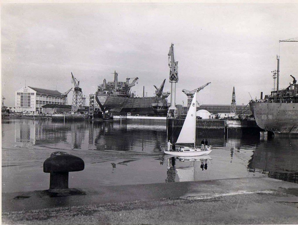 (05) La Construction Navale à Dunkerque Cartes postales et photos anciennes .
