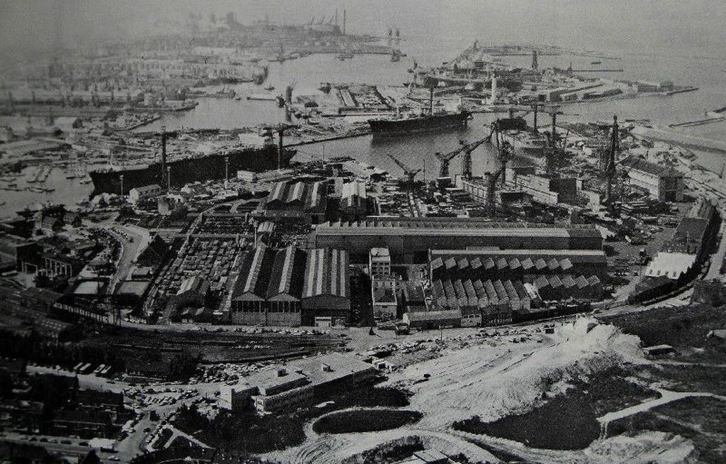 (05) La Construction Navale à Dunkerque Cartes postales et photos anciennes .