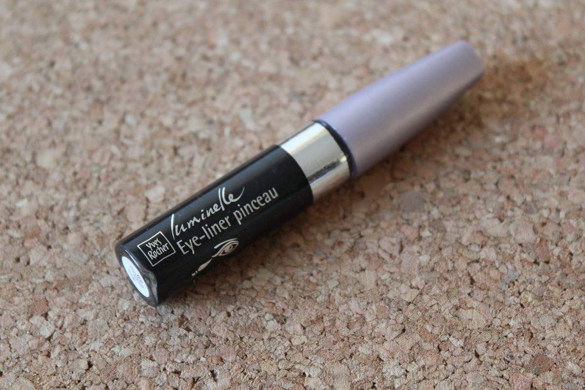 Revue produit : Eye Liner N°1 - Totalement SLAURY