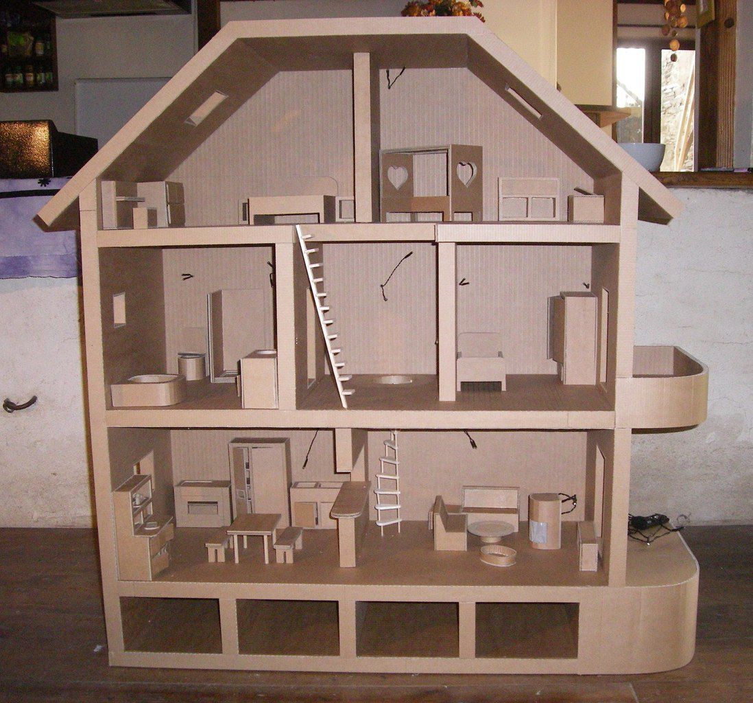 Meubles et maison de poupées en bois Minicrea