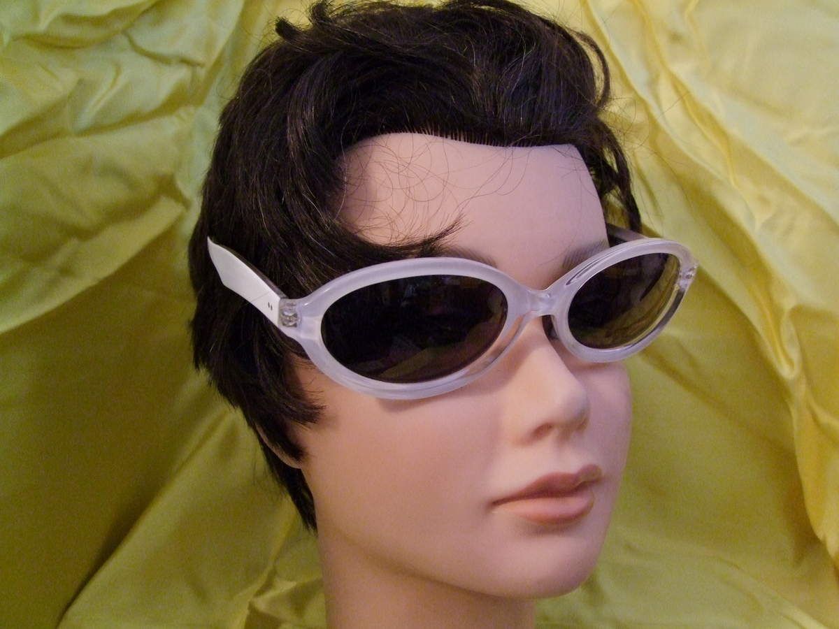 2014 VINTAGE lunettes soleil ARTCURIOS Art Antiquité 2014 VINTAGE lunettes soleil ARTCURIOS Art Antiquité