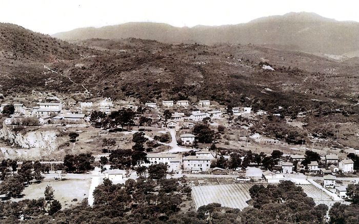 Le village du Dramont vers 1946  - collection Antoine Bertani