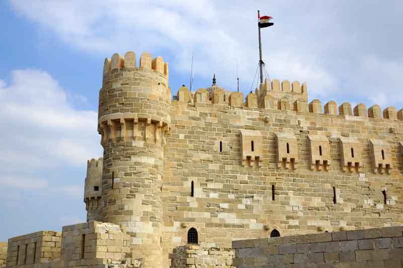 La citadelle de Qaitbay Alexandrie, à l'exact emplacement du phare  d'Alexandrie 7ème merveille du monde - SENSOUSSI