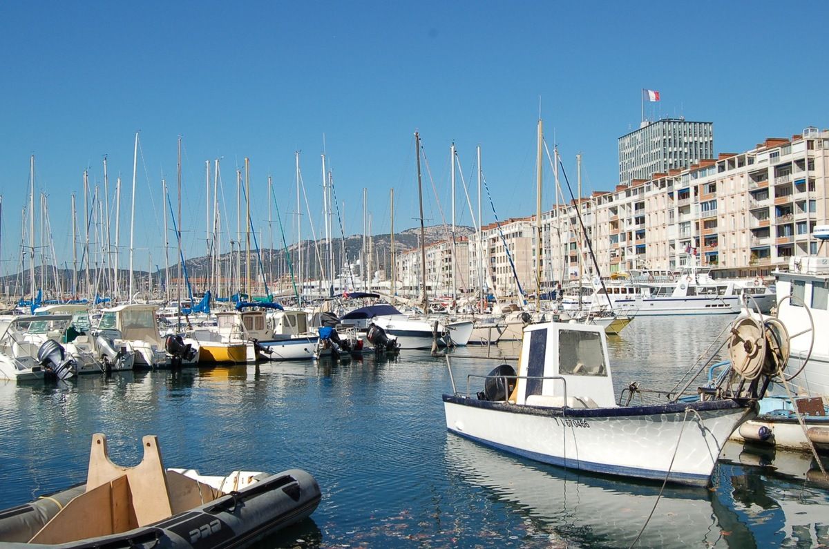 b07m7nl2t2 un secret bien garde toulon un secret bien gard 233 de ci de l 224 en europe b07m7nl2t2 un secret bien garde toulon un secret bien gard 233 de ci de l 224 en europe