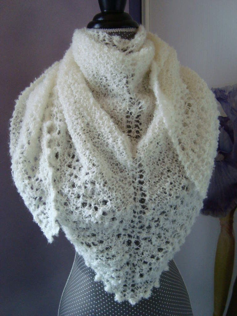 Châle Chèche Étole tricoté en laine bouclette FRIMOUSSE de Bergère de France  - De fil en aiguille de maille en maille
