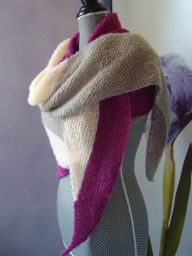 Etole Echarpe Chèche tricolore asymétrique en laine PHIL LIGHT de Phildar -  De fil en aiguille de maille en maille