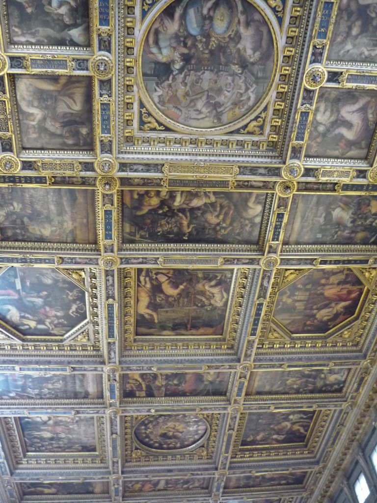 plafond à caissons du Salone dei Cinquecento ; Salone dei Cinquecento : Jean de Bologne, Florence victorieuse sur Pise ; Chambre de Laurent le Magnifique ; chambre de Cérès ; Giorgio Vasari, les quatre Eléments (l'Eau).