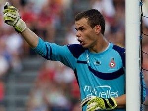 Delle signe à son tour à Lens