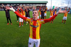 Lens veut enchaîner