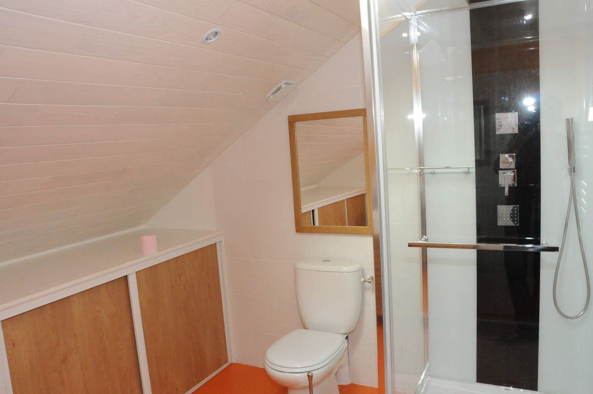 Preuilh chambres d'hôtes: présentation chambre aquaralle ...