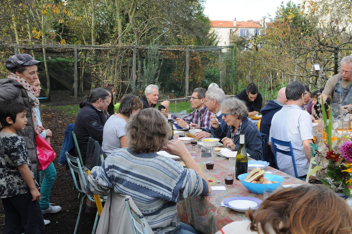 Soupe de potiron et marrons grillés ,des petits plats sucrés-salés préparés avec amour !sous le soleil en chemise un 8 novembre !faut il s'inquiéter? 