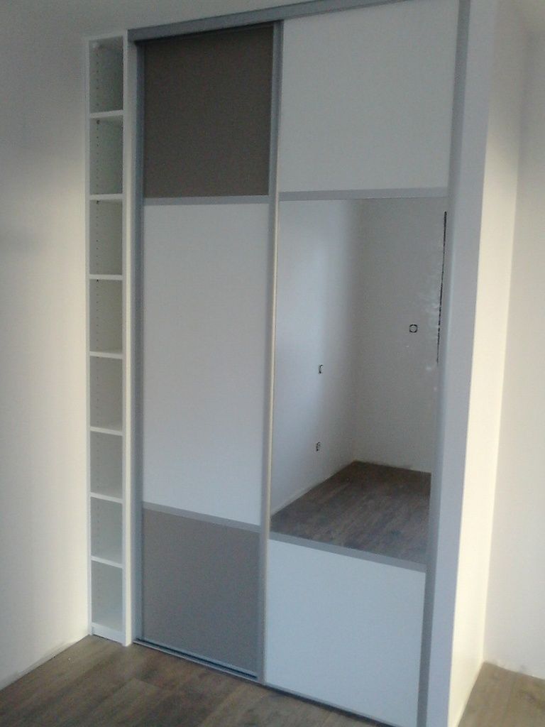 Chambre enfant. portes coulissantes gamme acier couleur taupe ...