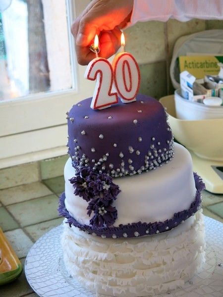 Gateau D Anniversaire 20 Ans