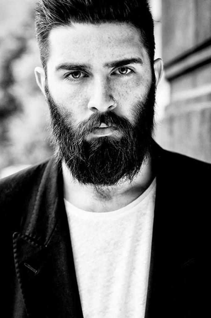 La greffe de barbe Barbe et coiffure, l'élégance au masculin