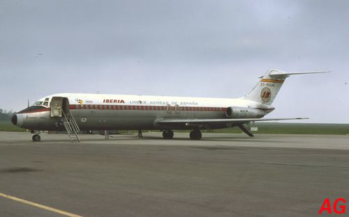 Douglas DC-9-32 EC-BQV de compagnie Iberia, le 08 aout 1981.