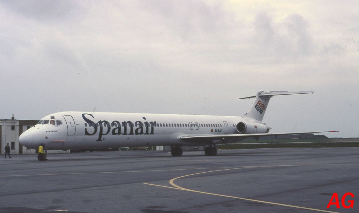 Le McDonnell Douglas MD-80 EC-EJQ de la compagnie Spanair observé le 16 mai 1991.