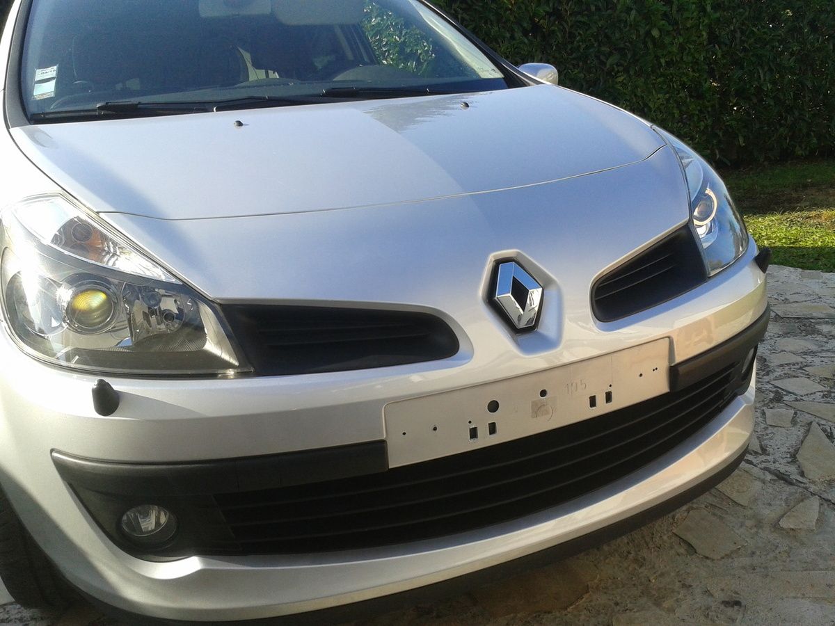 Réparation et Peinture pare choc avant sur Renault Clio 3