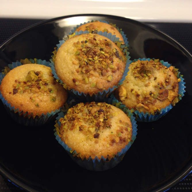 Mini-financiers aux bleuets et aux pistaches