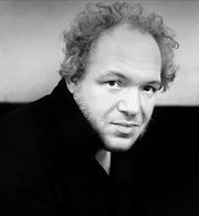 Portrait © Marc Melki