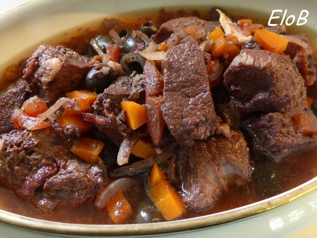 Daube De Sanglier Au Vin Blanc Avec Marinade Daube de sanglier provençale - EloCuisine