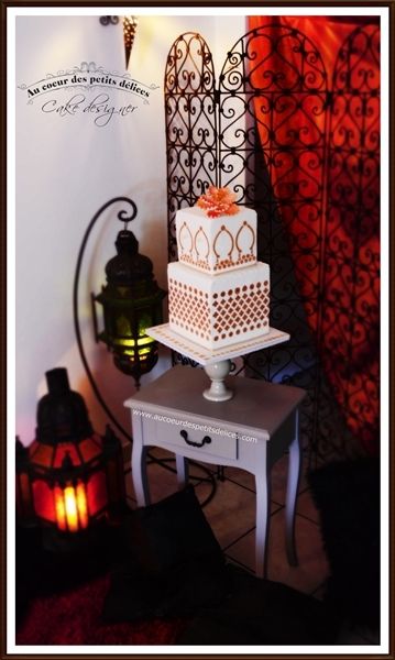Wedding cake Oriental blanc et or