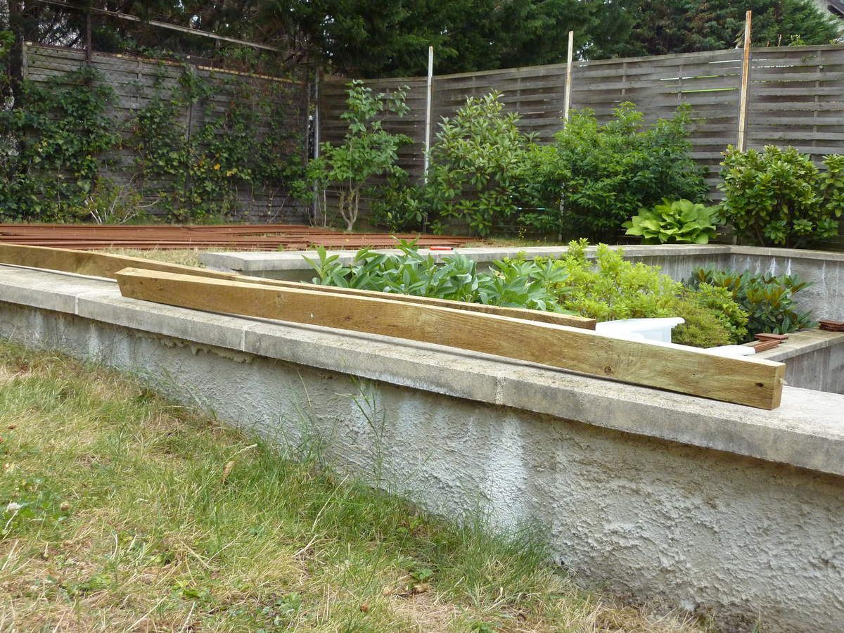 25 juin 2015: Terrasse en composite sur plots réglables- le matos