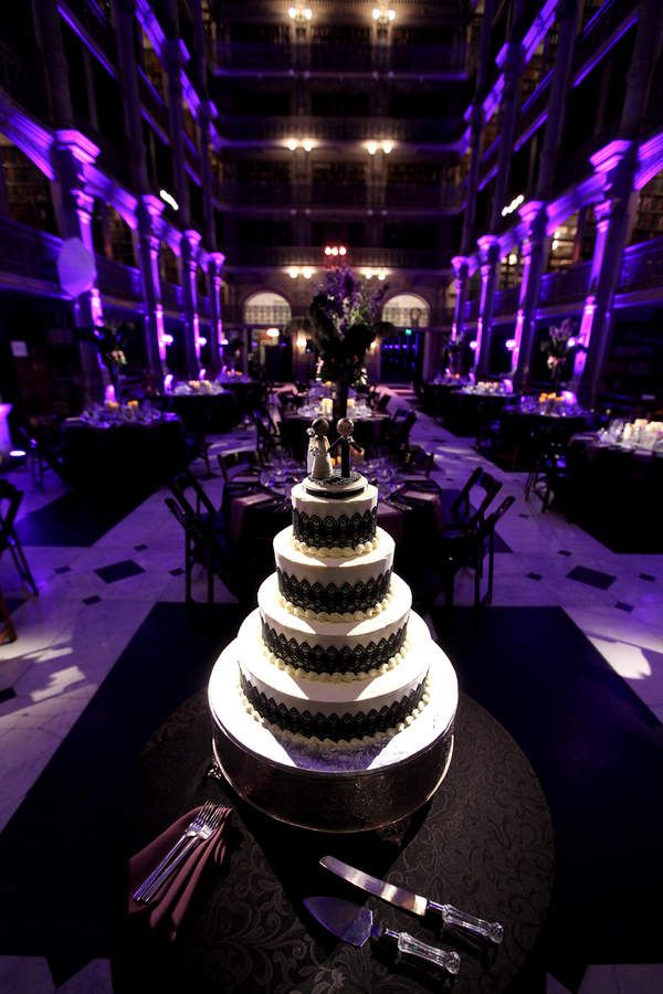 Luxury Purple Wedding Cake Luxury Purple Wedding Cake