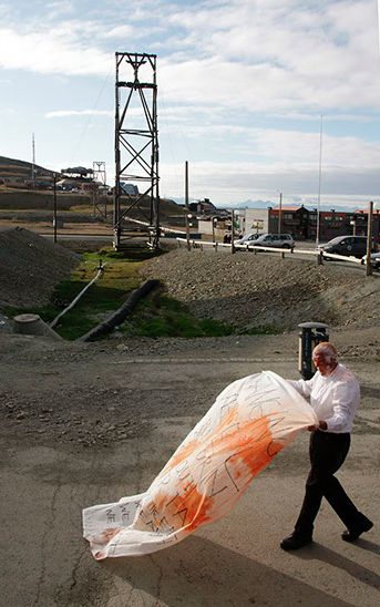 Hanging Vessel @ Nigel Rolfe. 2015. Arctic Action Spitsbergen