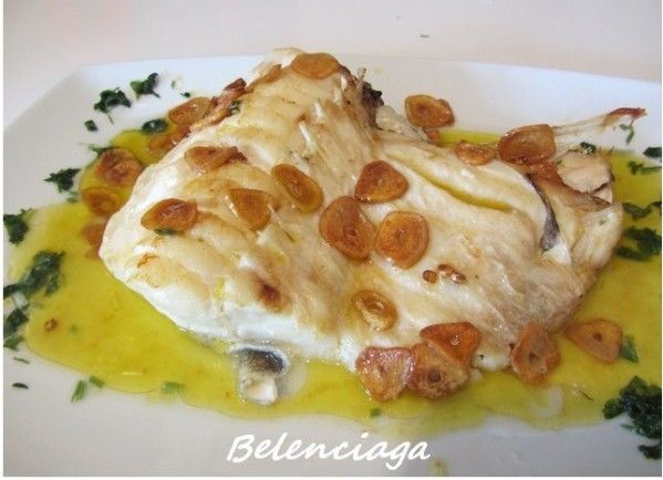 ensalada de bacalao al ajillo.