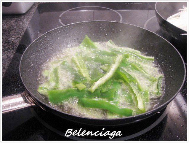 empanada de albóndigas