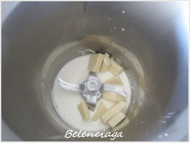 flan de queso y chocolate blanco
