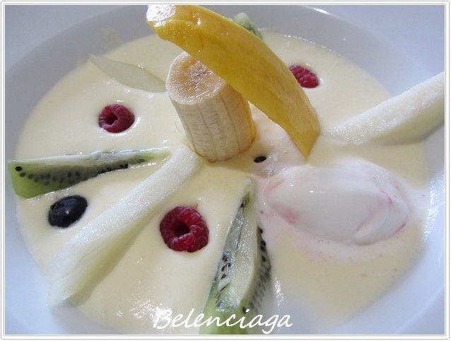 frutas y espuma f de la pasion