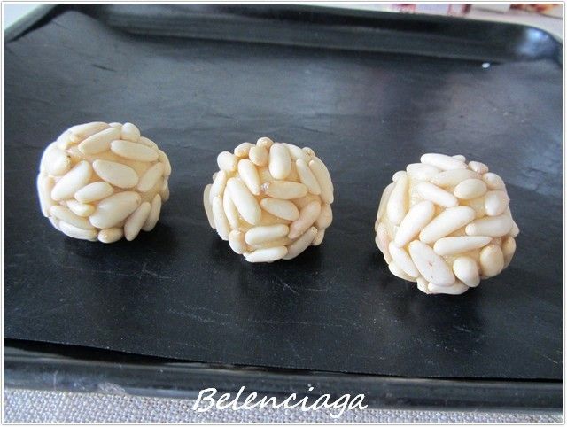 mazapan yema empiñonados