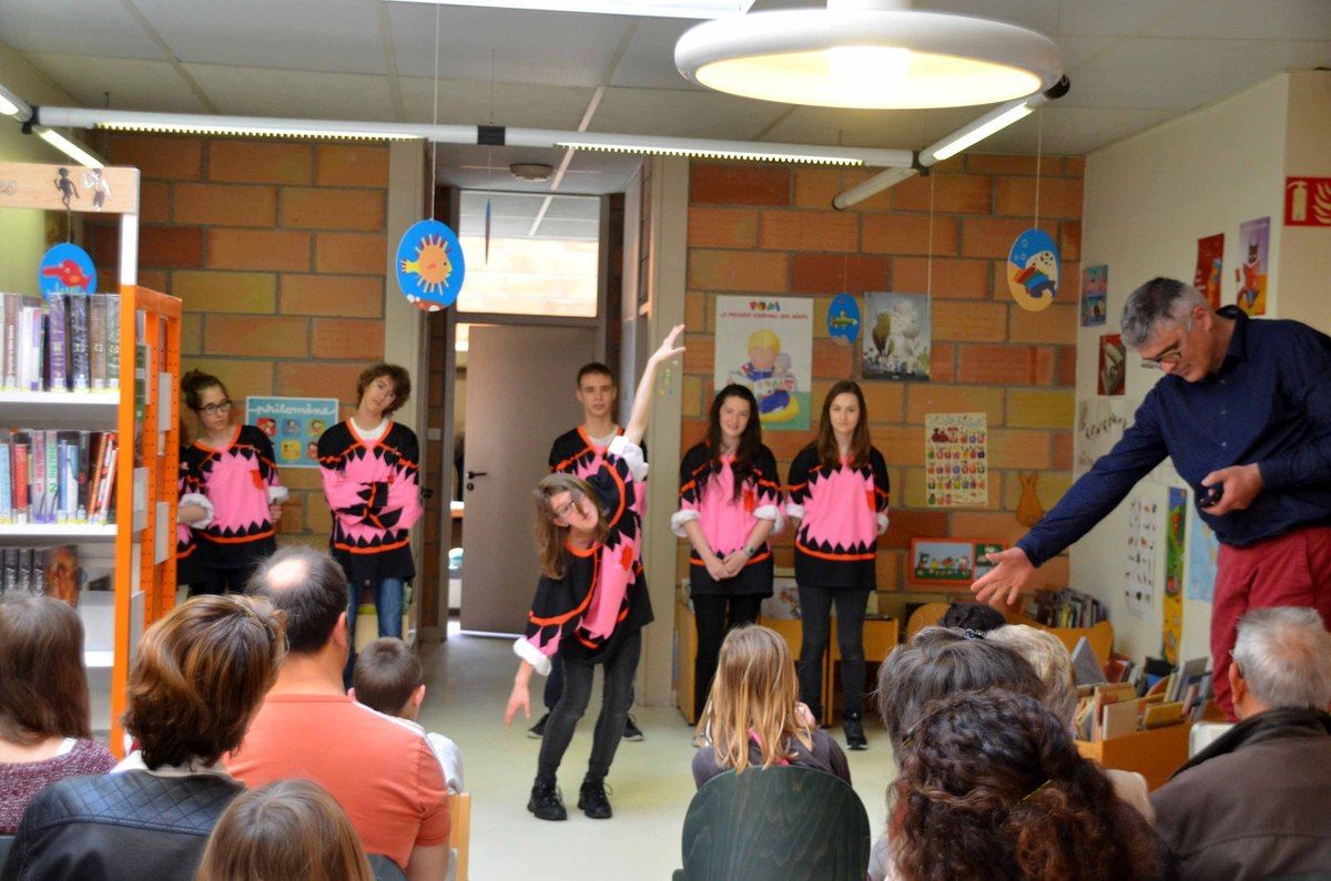« Les Armoires Bressanes » en ouverture de festival. LJPDV