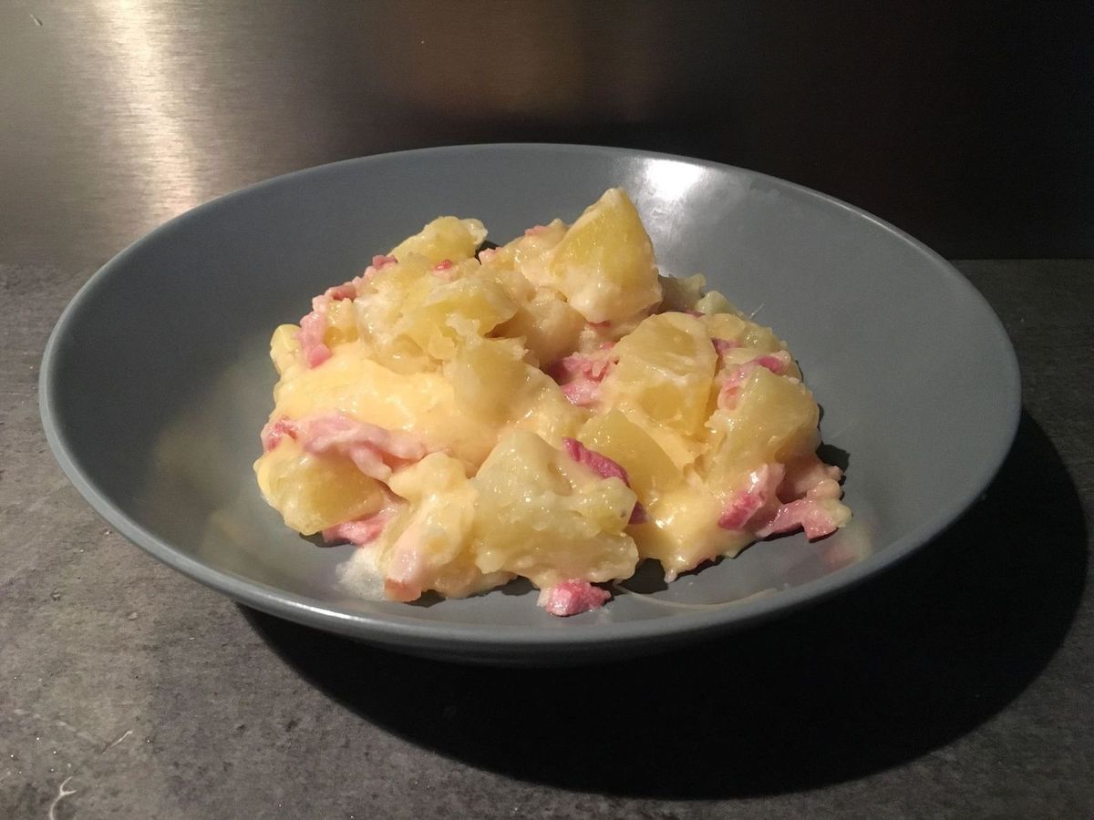 Pommes de terre au fromage raclette et lardons au Cookeo - Copines, Mamans  et Femmes (très) actives