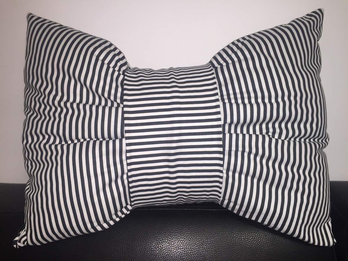 Tuto Coussin Noeud - Viny DIY, le blog de tutoriels et patrons couture et  DIY.