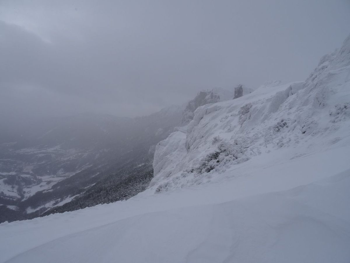 Col de la Bataille ... toujours spectaculaire avec un micro-climat polaire ... 
