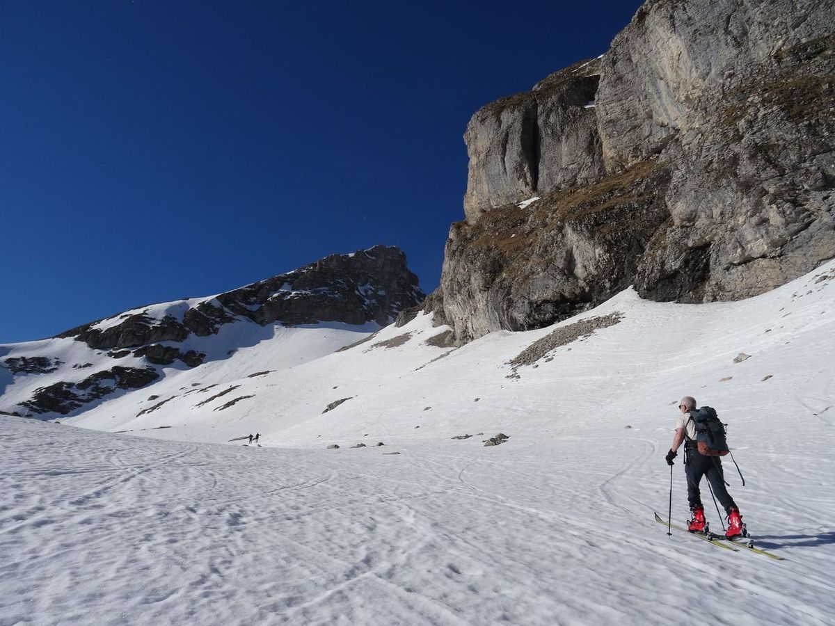 Avant le col 2048 m , c'est une montée paisible (pas de photos dans la partie délicate !) 