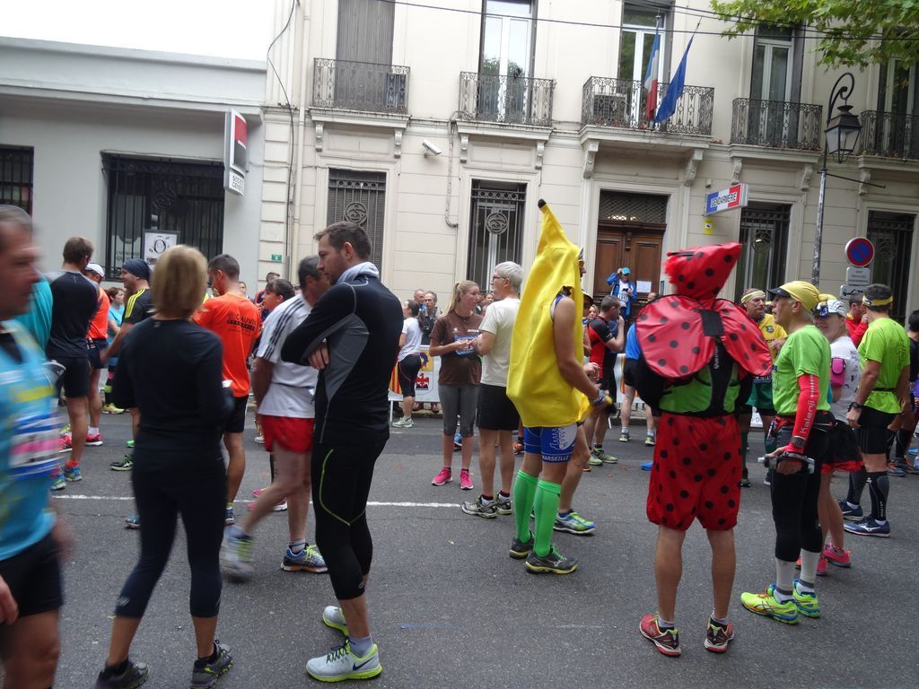 Pas la foule au départ du marathon ! 