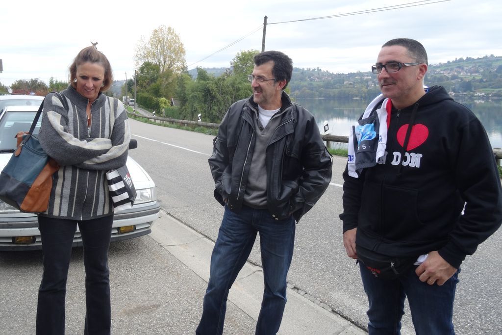 (1)Robert (2)Cricri (3) Cricri et Lionel (4) Martine, Franco et Cricri (5) Lionel et ses fans ;-)