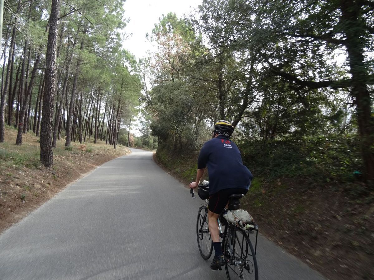 Une belle petite route (route de l'Embroye)pour rejoindre Suze la Rousse