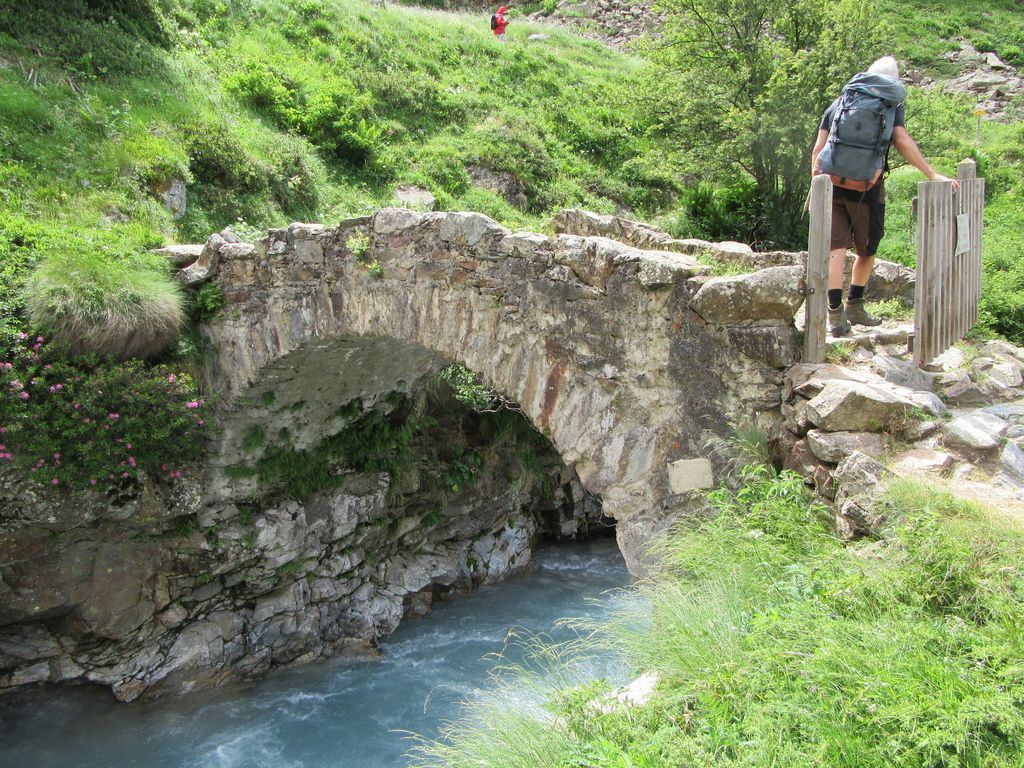 Montée au refuge de la Lavey 