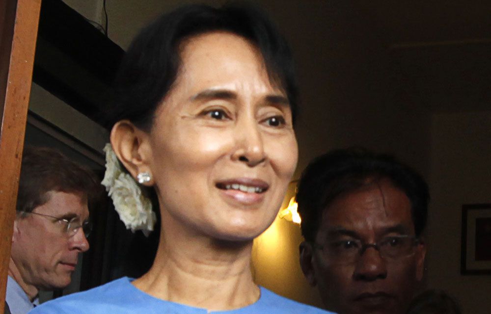 BIRMANIE : AUNG SAN SUU KYI INTERDITE DE CONCOURIR A LA PRESIDENTIELLE