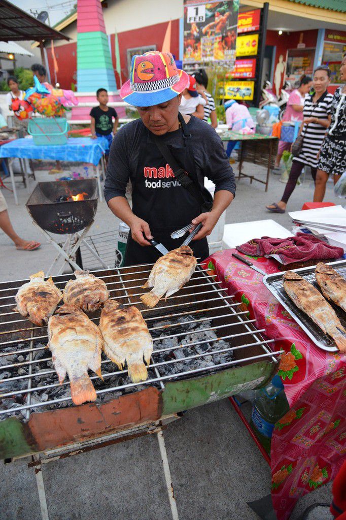 Thaïlande 2015 : Koh Phangan , le marché de rue de Thong Sala ...