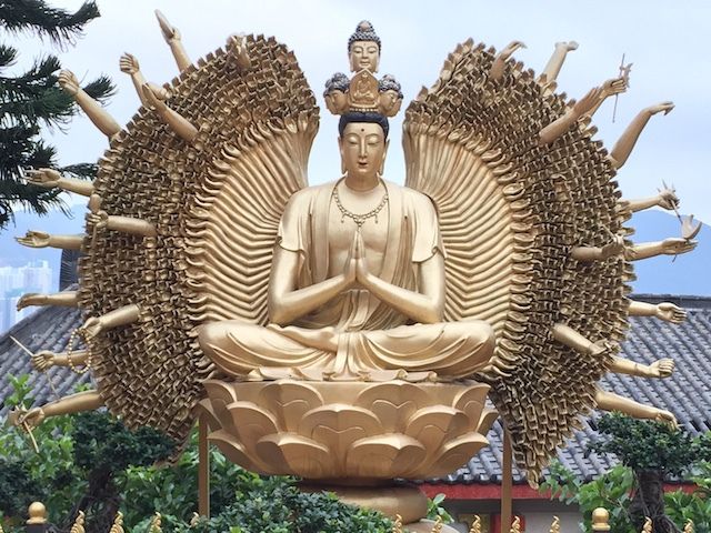 10000 buddhas monastery