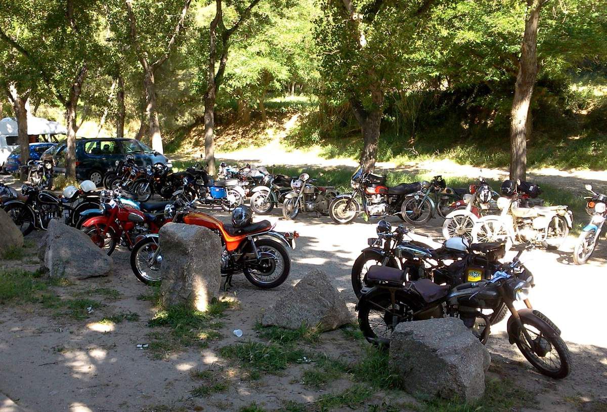 Les motos dans les Aspres, Mai 2015