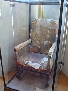 Le fauteuil du Malade imaginaire tel qu'il est conservé à la Comédie française.